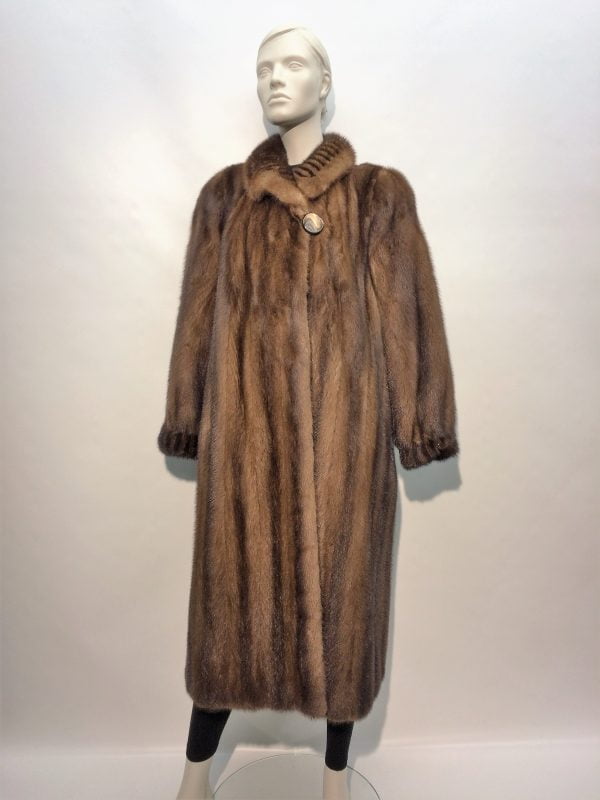 Samuel Fourrures - Half-buff mink coat - 7254 - Dress