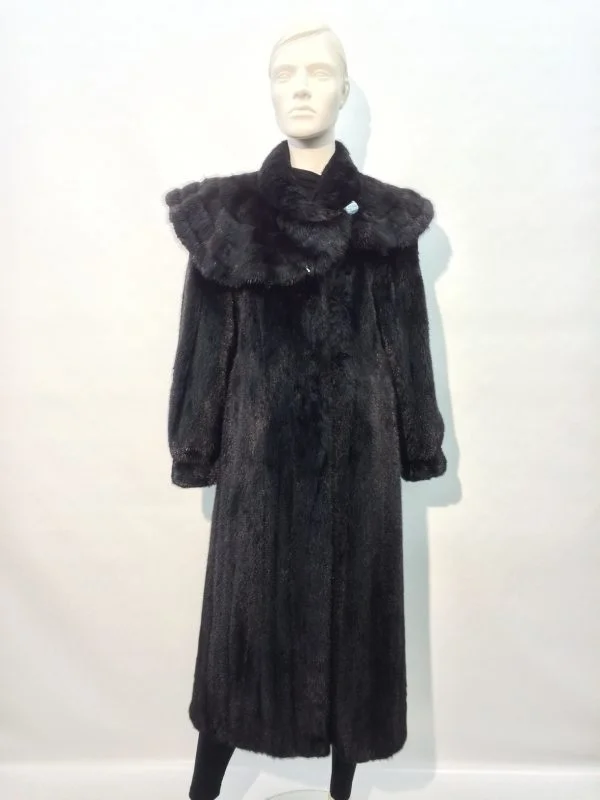 Samuel Fourrures - Long dark ranch female mink coat with removable floppy - 7327 -