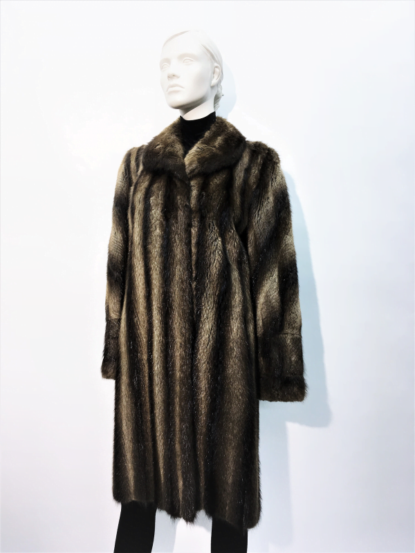 Samuel Fourrures - Muskrat coat in elongated skins - 7703 - Fur