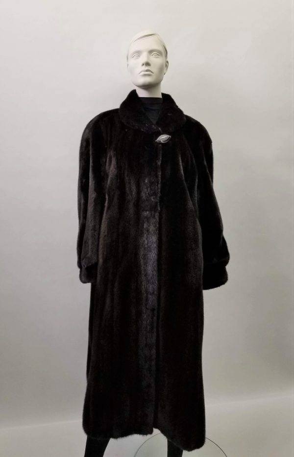 Samuel Fourrures - Dark ranch mink coat, elongated skins- 8161 - Fur