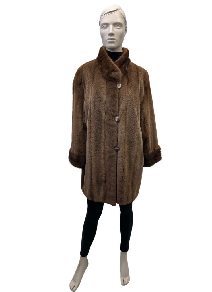 manteau en vison pastel rasé et long poil 8467